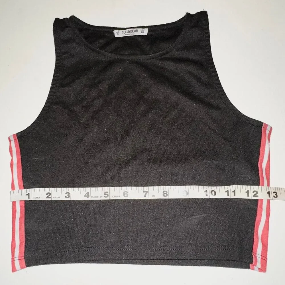 Pull-bear Women's Black and Red Crop-top
